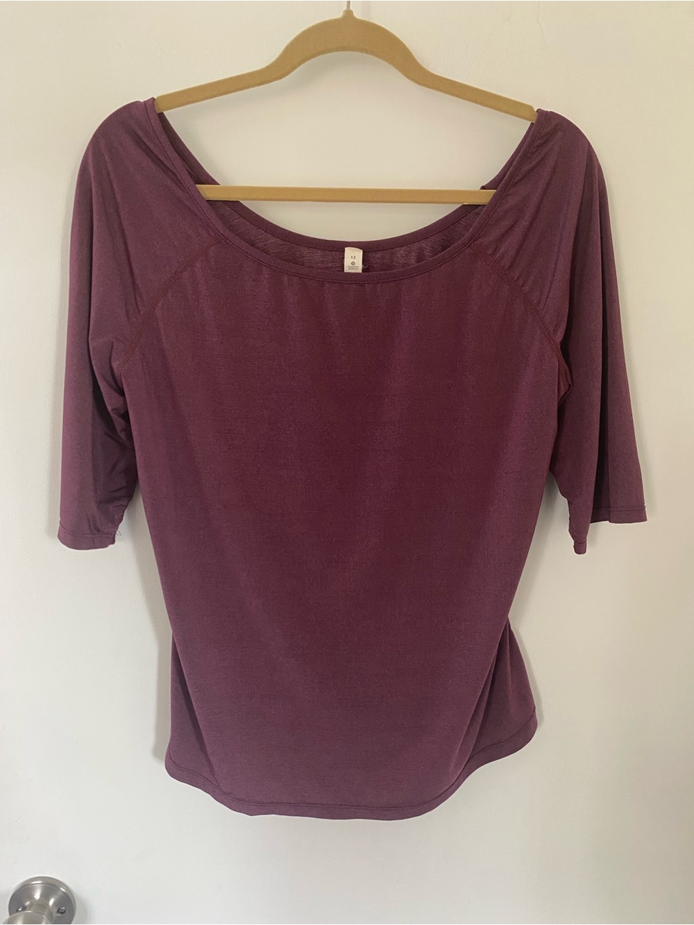 lululemon athletica Scoop Neck Elbow length Sleeve Top - Purple Plum Size 12
